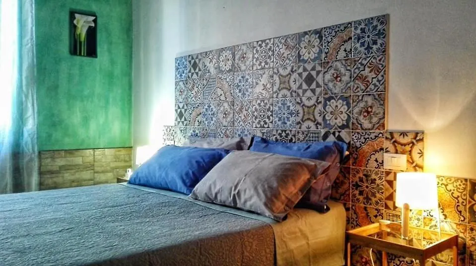 Frühstückspension Bed and Breakfast Donnaciccinatrapani Rilievo